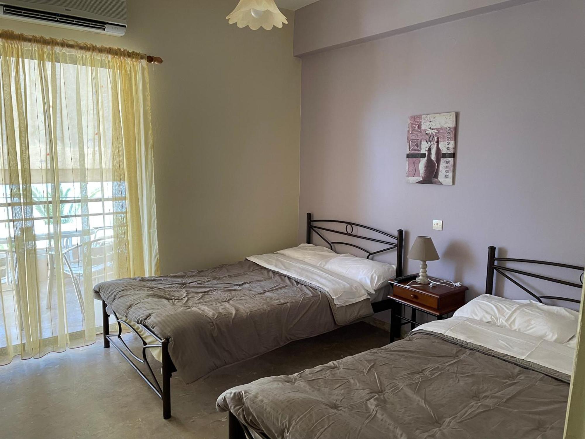 Finikas Apartment Iria Luaran gambar