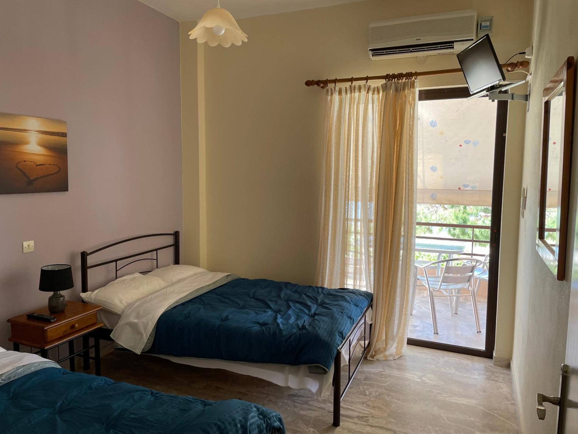 Finikas Apartment Iria Luaran gambar