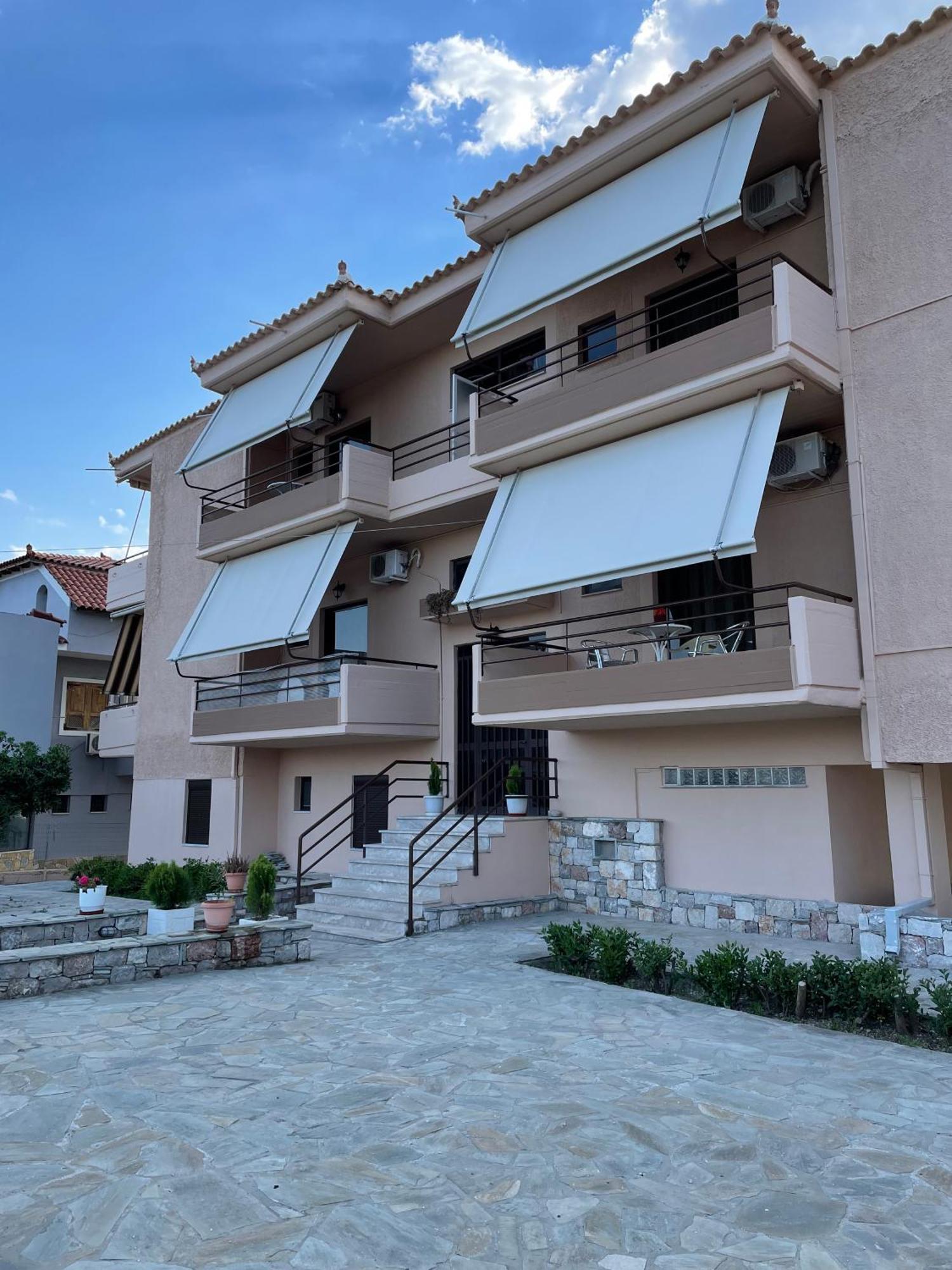 Finikas Apartment Iria Luaran gambar