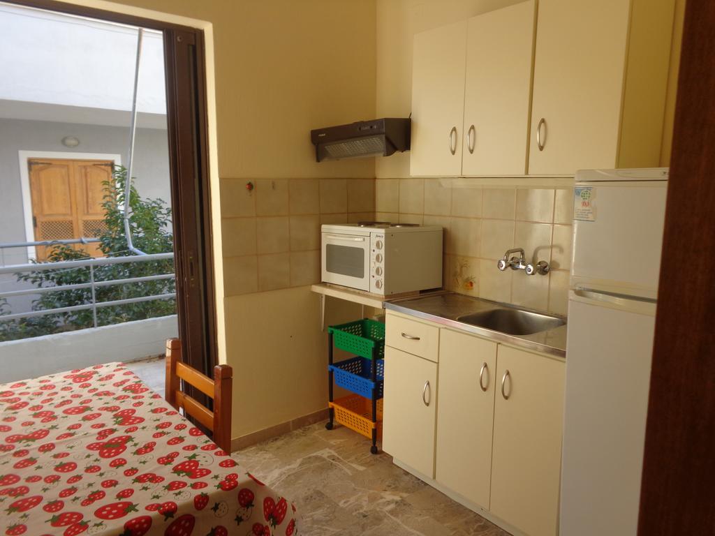 Finikas Apartment Iria Luaran gambar